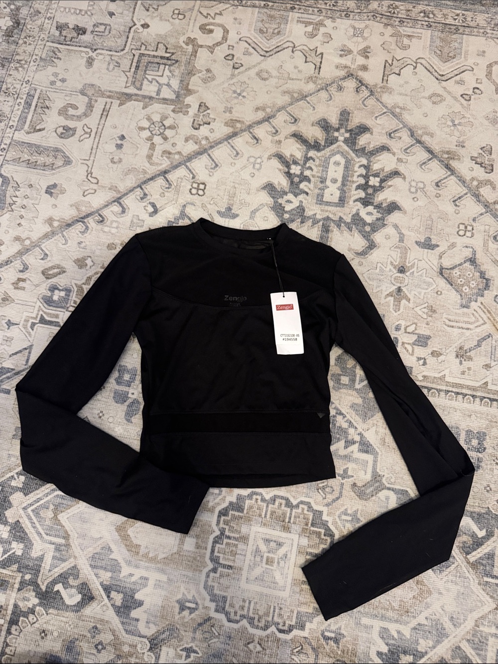 NWT Zengjo Black Mesh Long Sleeve Cropped Workout Top XS